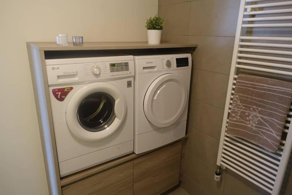 Beautiful Flat In Downtown Reykjavik With A Veiw Leilighet Eksteriør bilde